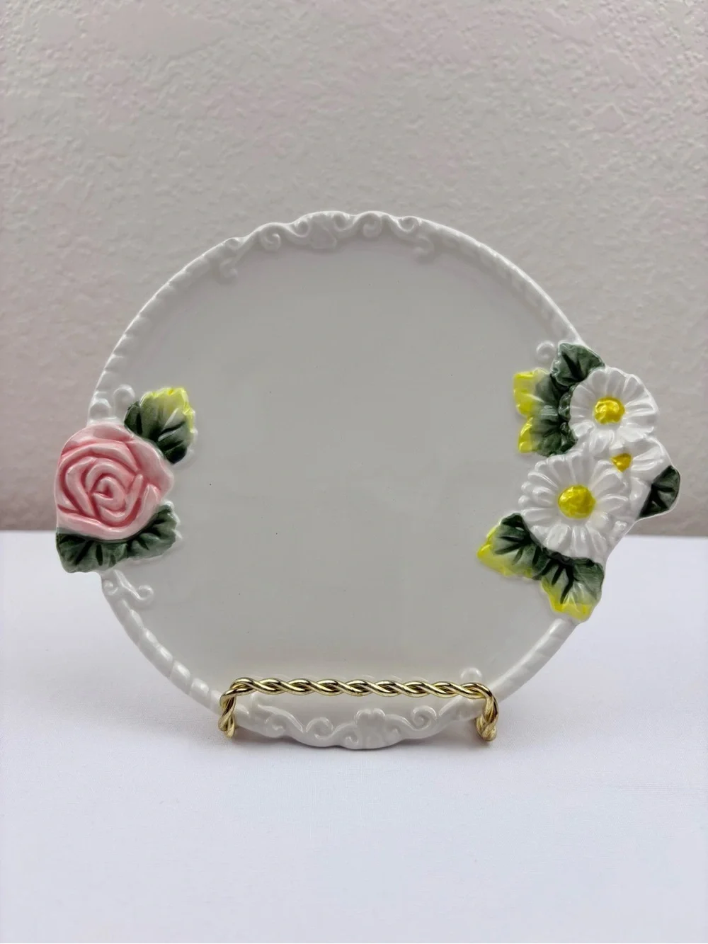 White Teacup & Saucer Featuring Ceramic Base, Raised White Daisies & Pink Roses